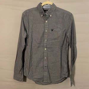 Men’s pinstripe casual dress shirt